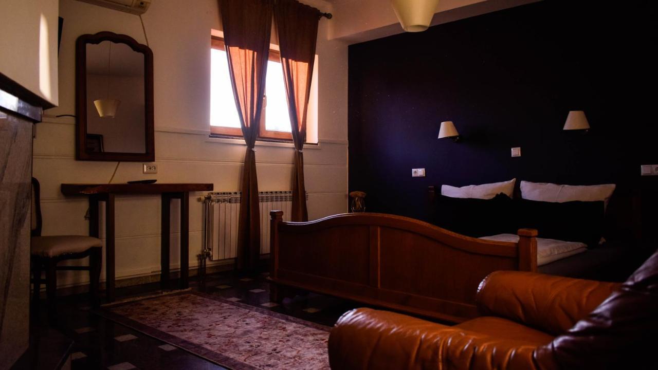 Hostel Mornar Velika Kladusa Exteriér fotografie